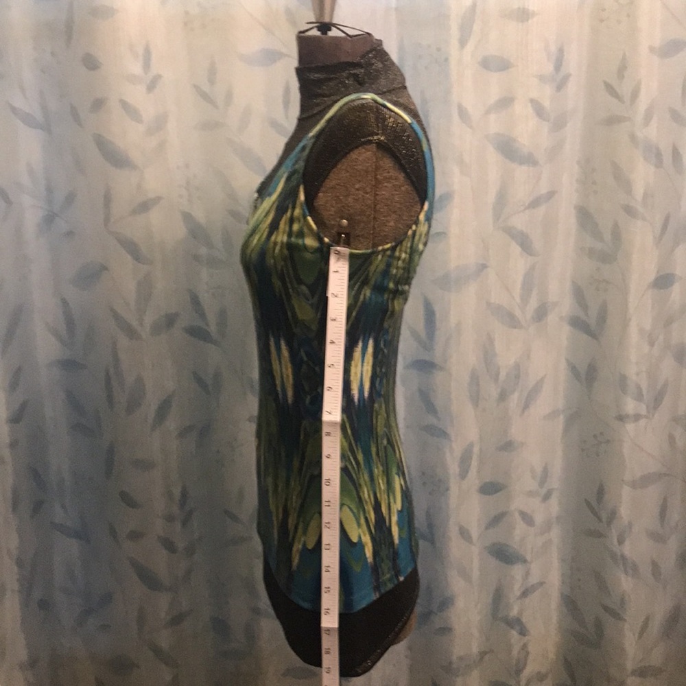 Jazzercise Athletic Top With Built-In Shelf Bra - image 8